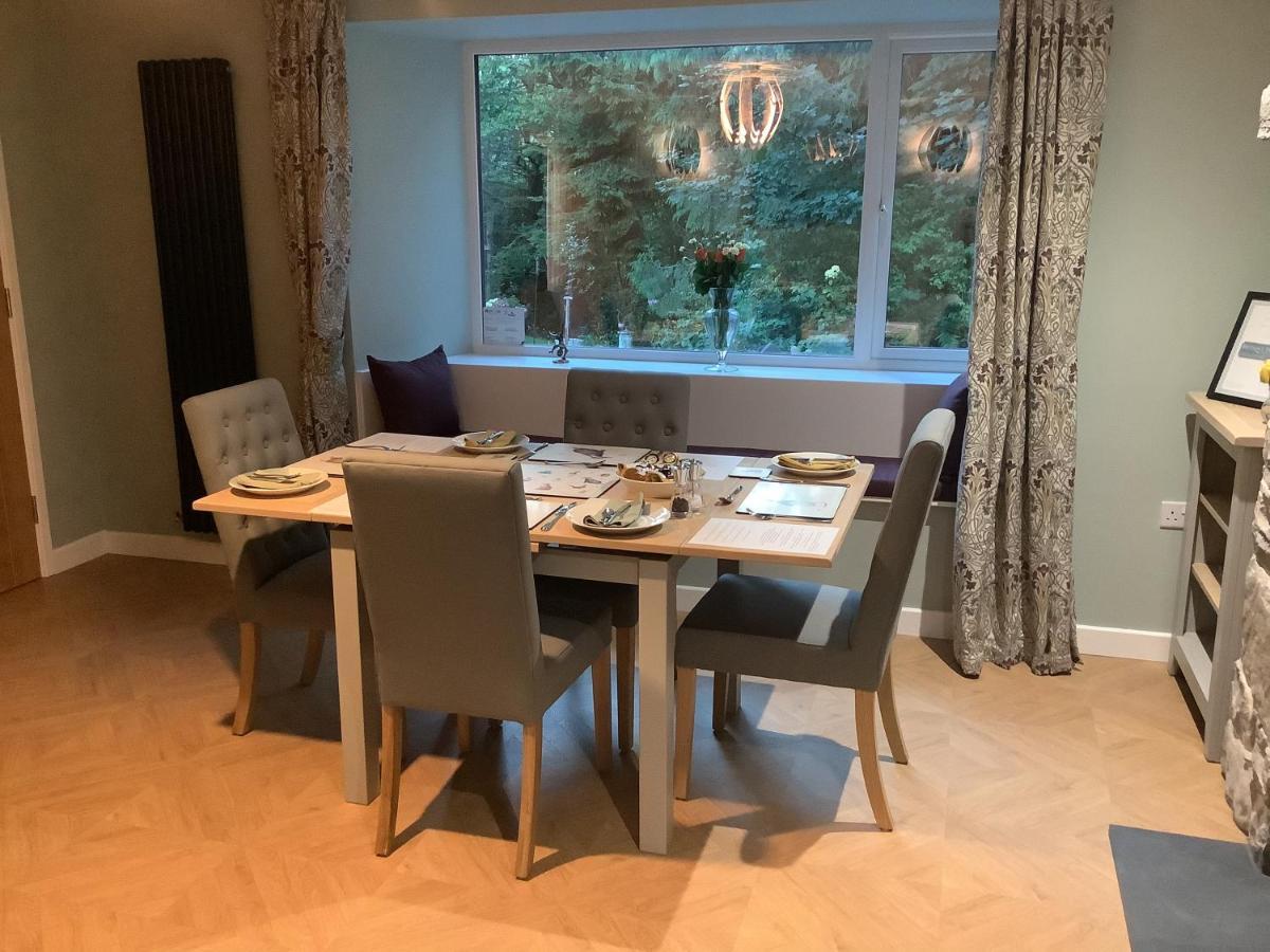 Hotel Little London Bed&Breakfast&Glamping pod Abercraf Exterior foto