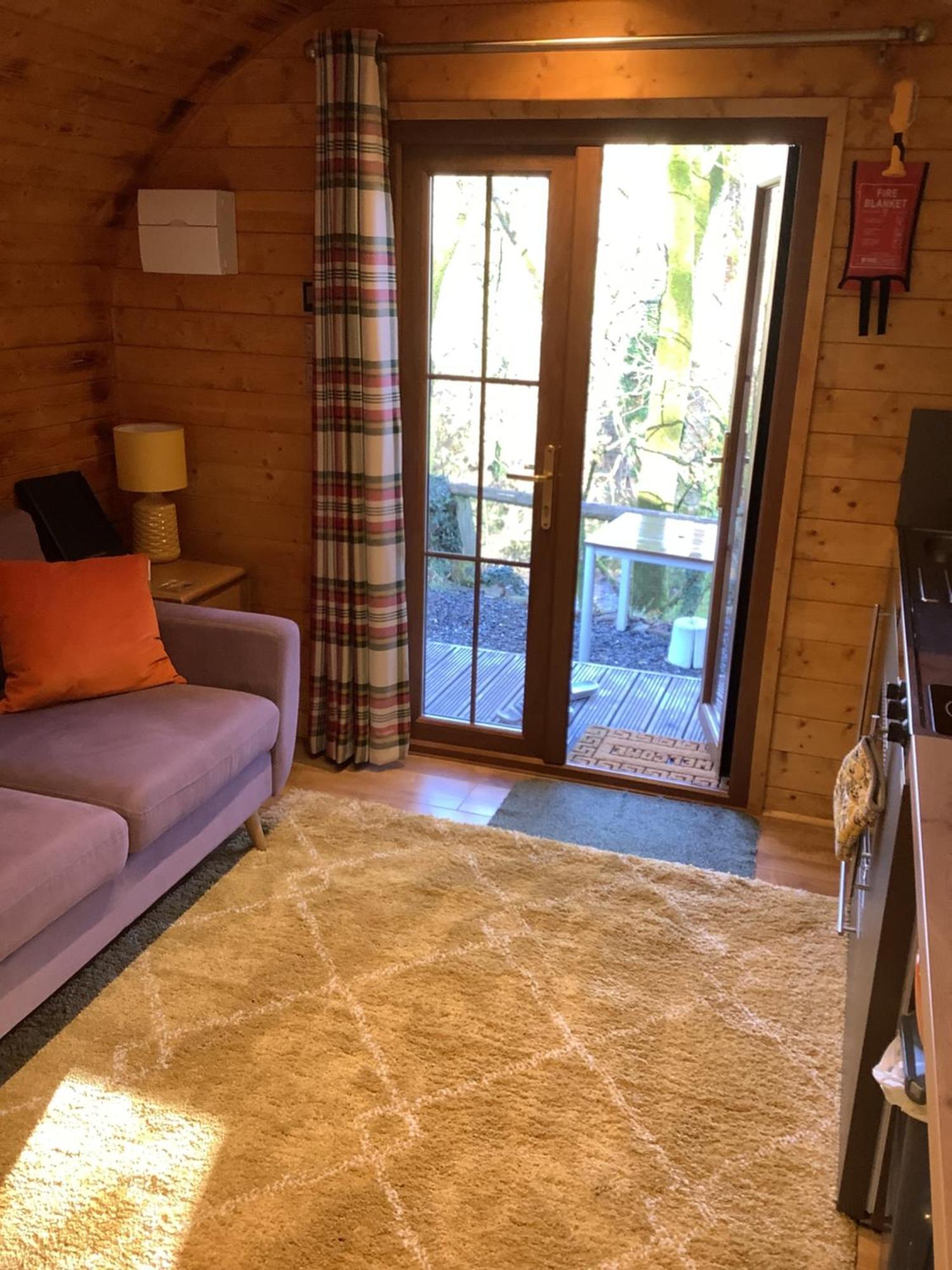 Hotel Little London Bed&Breakfast&Glamping pod Abercraf Exterior foto