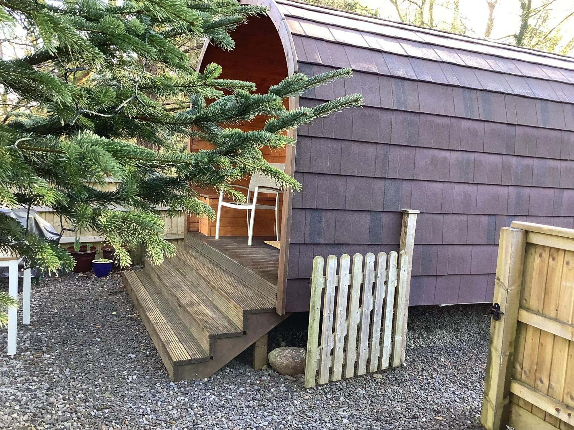Hotel Little London Bed&Breakfast&Glamping pod Abercraf Exterior foto
